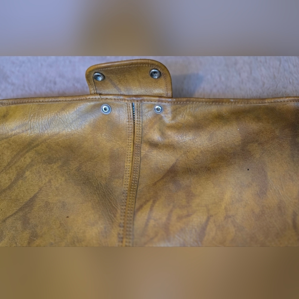 American Tourister Vintage Hanging Travel Bag Faux Leather Tan - Picture 6 of 11